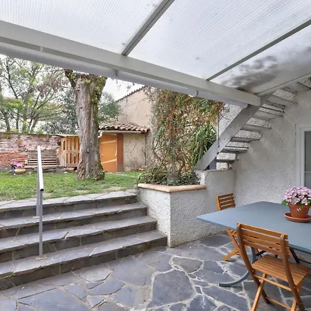 別荘 Agreable Maison De Ville, Jardin, Parking Gratuit *